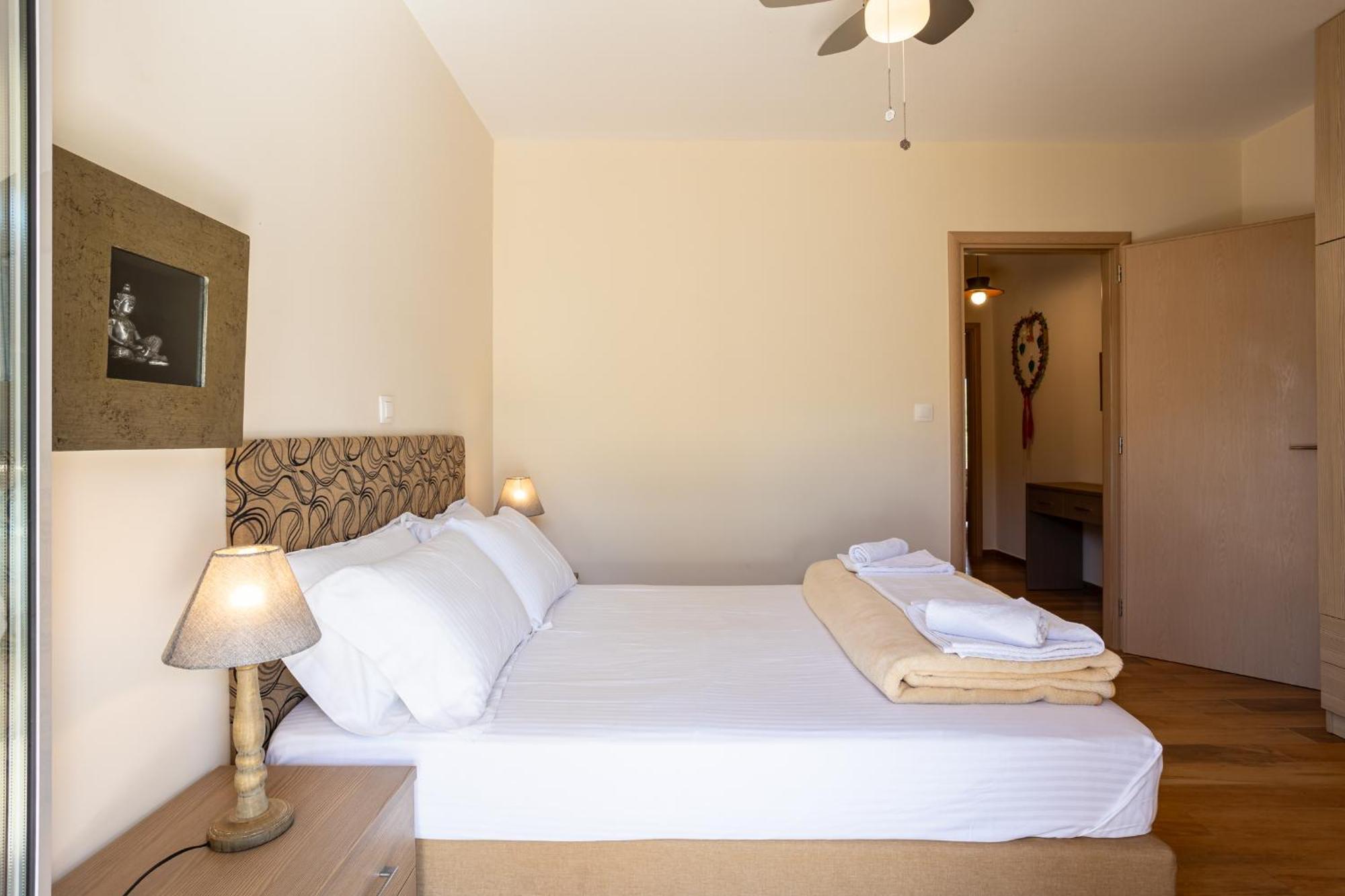 Avia Blue Maisonettes - Messinia Gulf Retreat 외부 사진