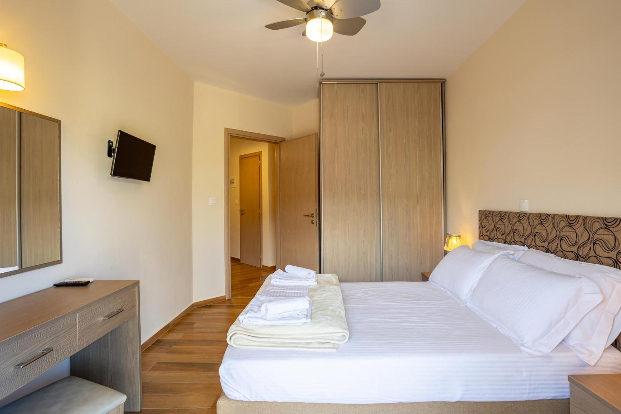 Avia Blue Maisonettes - Messinia Gulf Retreat 외부 사진